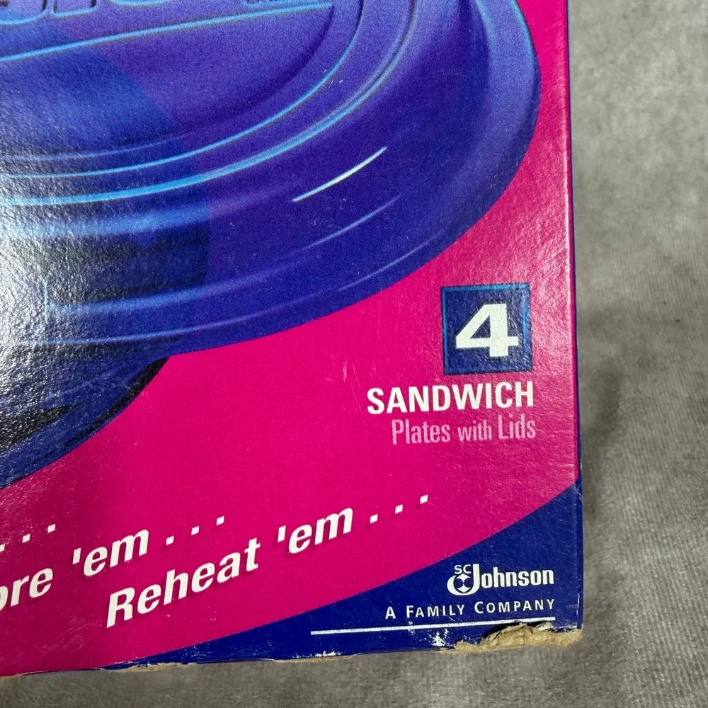 Vintage Ziploc TableTops Sandwich Plates with Snap 'n Seal Lids - Set of 4 NEW
